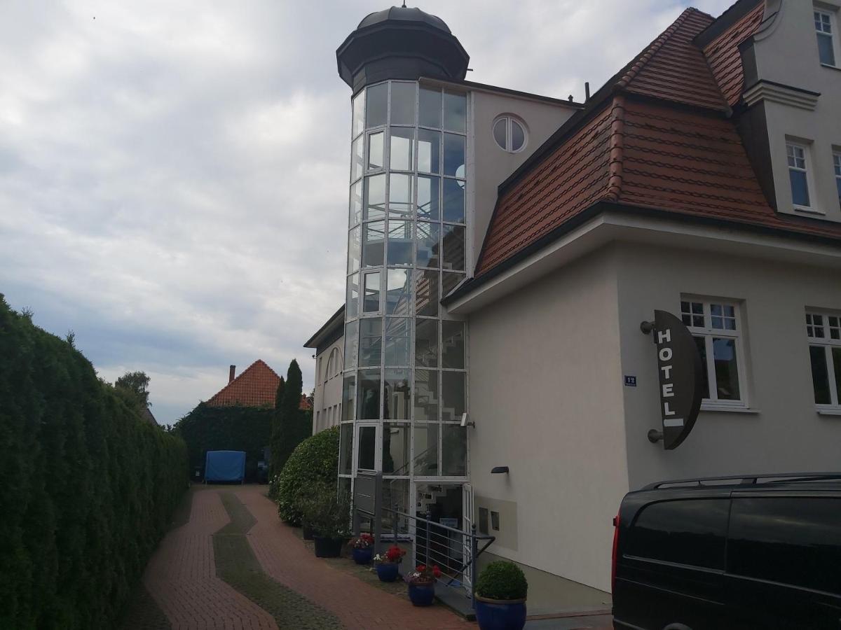 Hotel Schwanenhof Wittenburg Exteriör bild